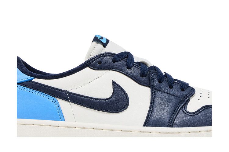 Jordan 1 Low OG Obsidian UNC