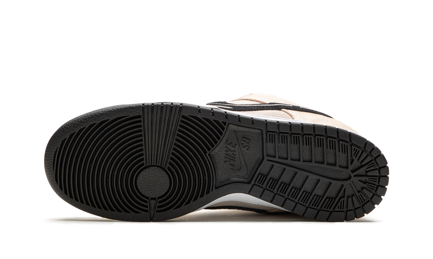 Nike SB Dunk Low Albino &amp; Preto 