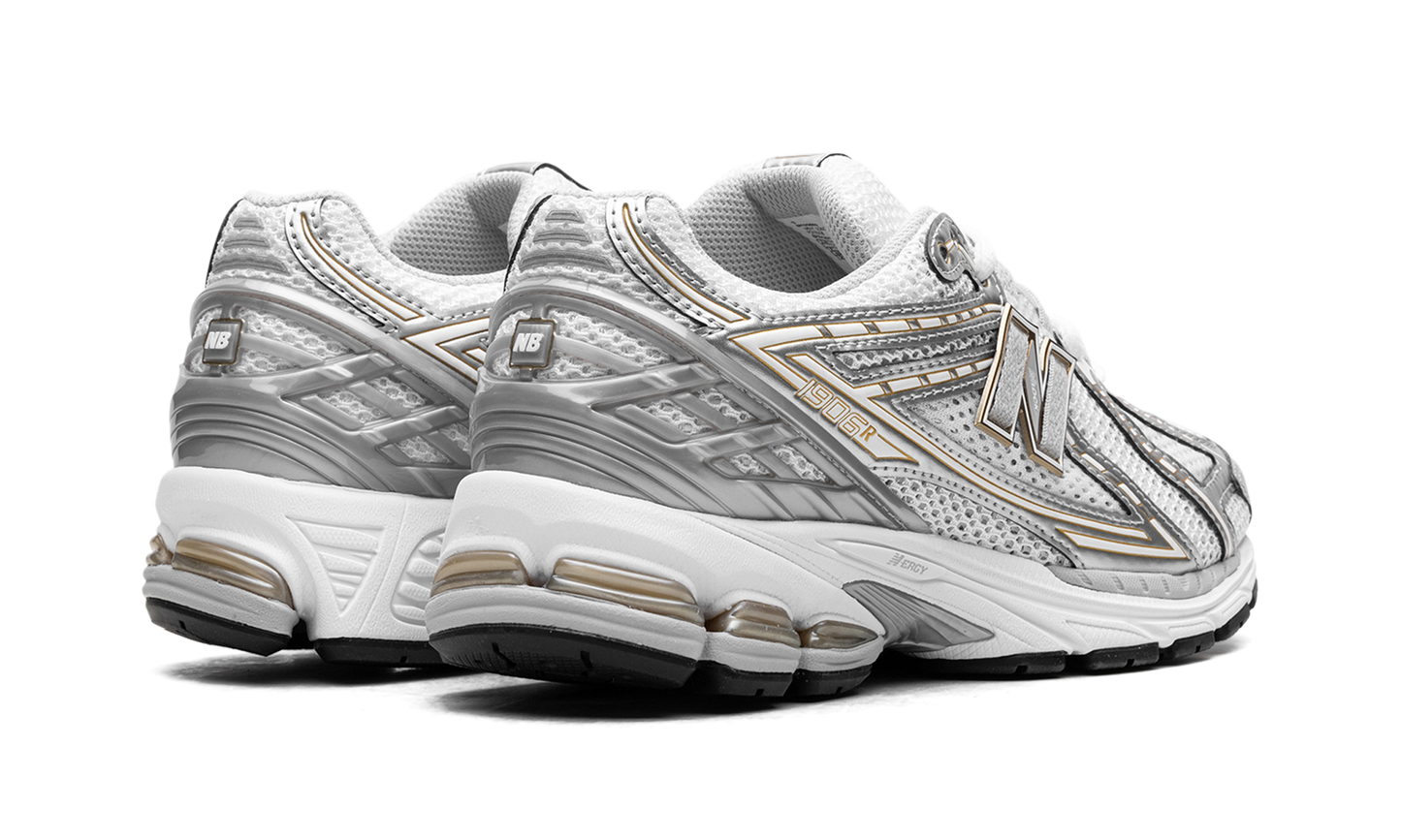 New Balance 1906R White Rain Cloud Silver Metallic
