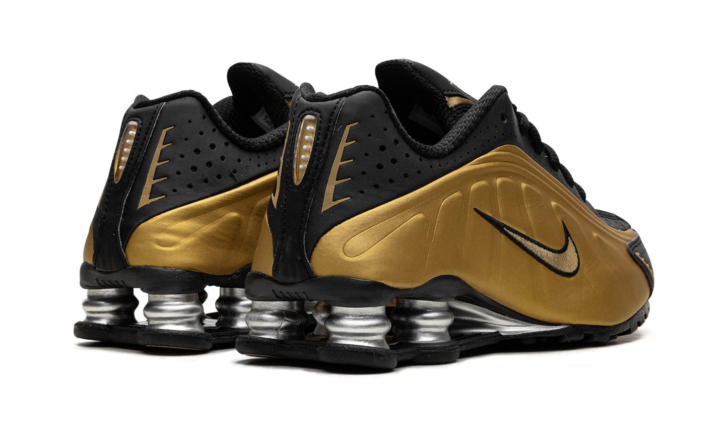 Nike Shox R4 Black Metallic Gold (Women's)