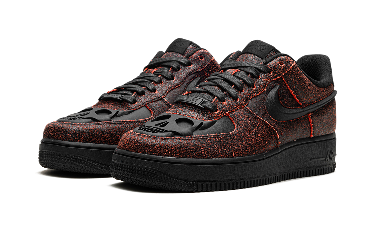 Nike Air Force 1 Low Retro QS Halloween Skull