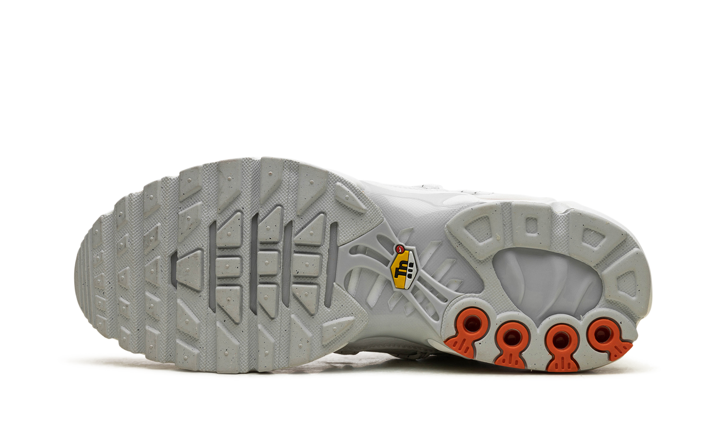 Nike Air Max Plus Utility Safety Orange Pure Platinum