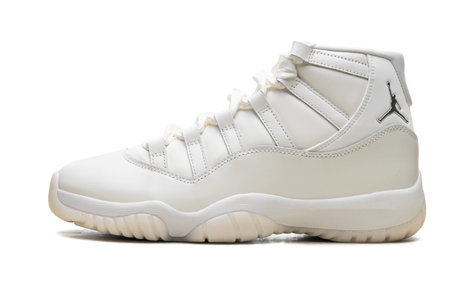 Jordan 11 Retro Pearl (Women's)