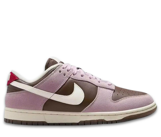 Nike Dunk Low Neapolitan (Women's)