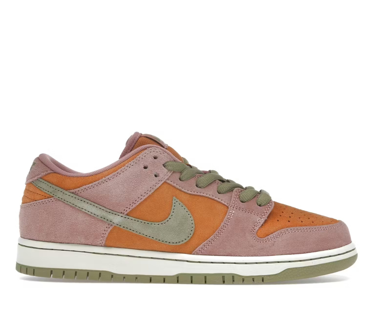 Nike SB Dunk Low Red Stardust 