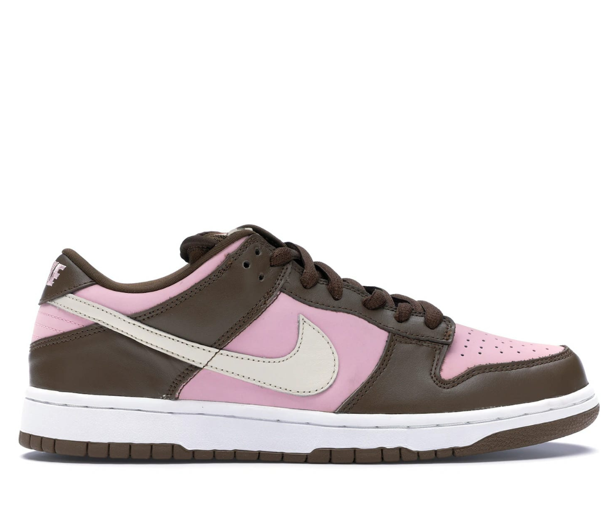 Nike SB Dunk Low Stussy Cherry