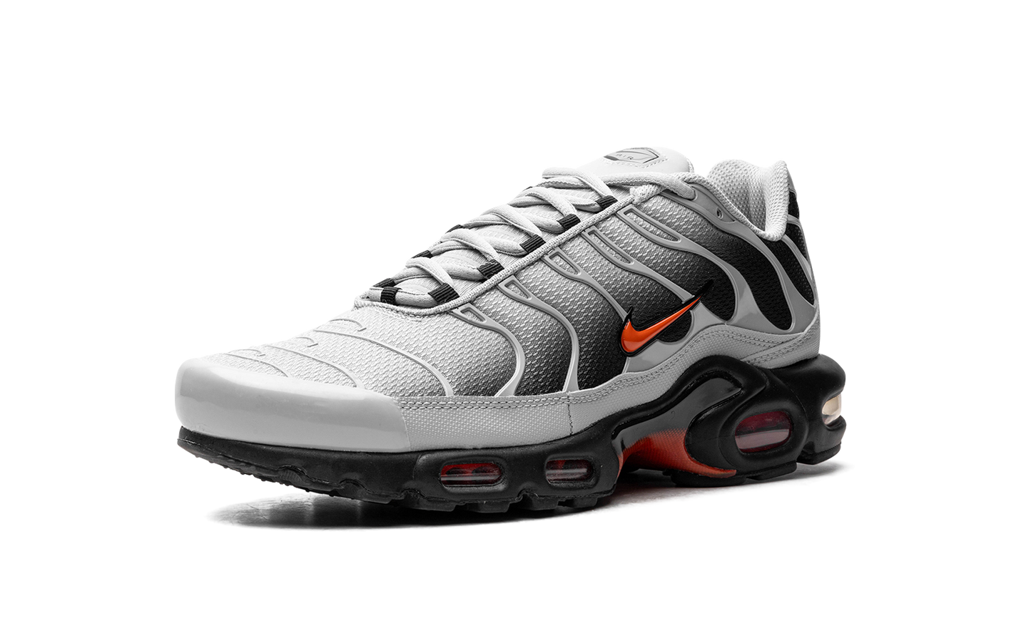Nike Air Max Plus Wolf Gray Picante Red 