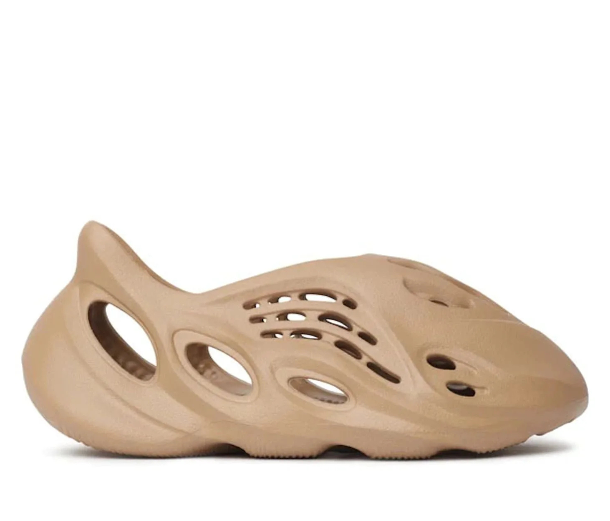 adidas Yeezy Foam RNR Clay Taupe