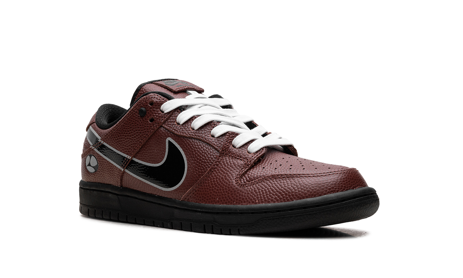 Nike SB Dunk Low Limosine Skateboards