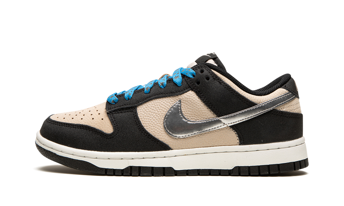 Nike Dunk Low Starry Laces (Women's)
