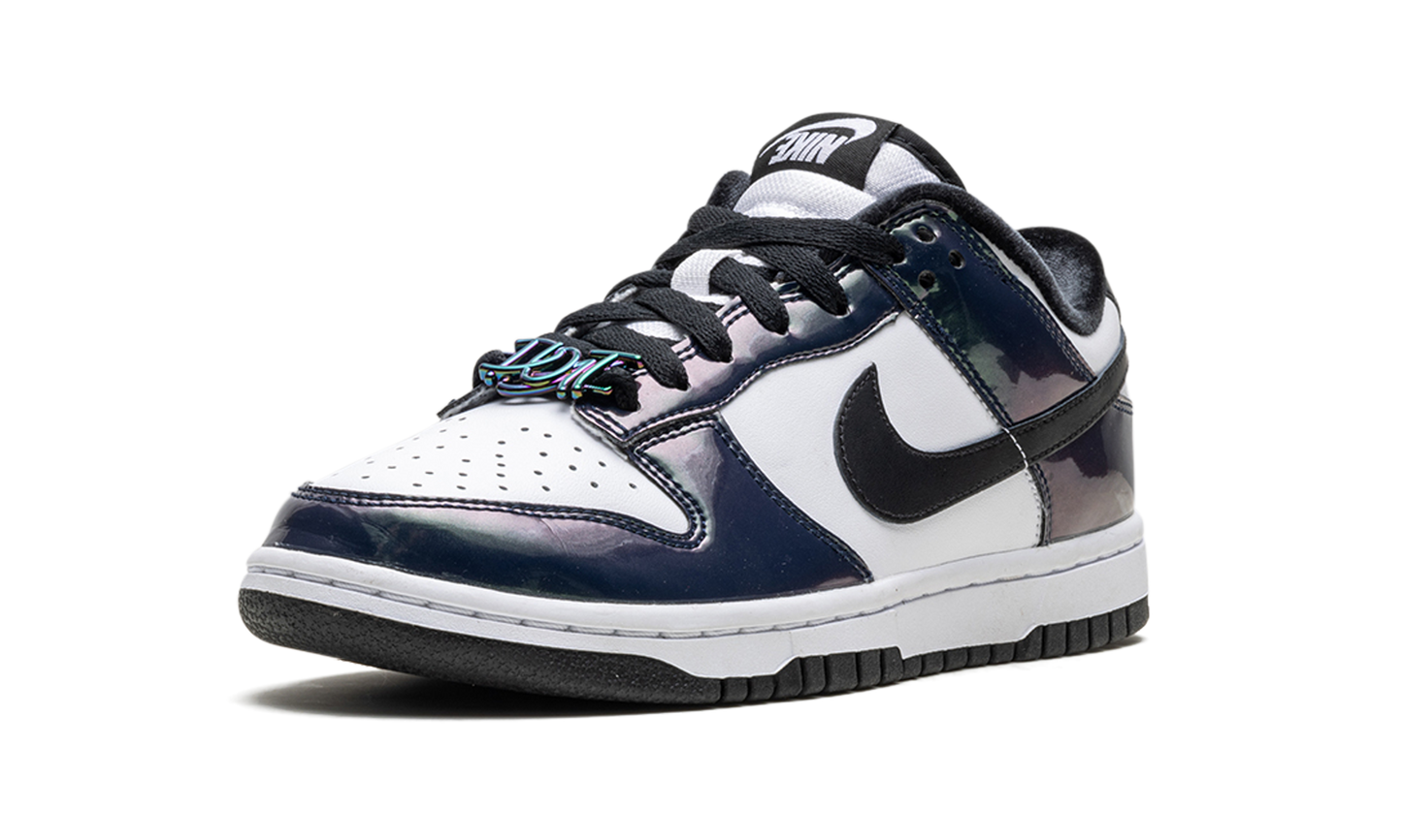 Nike Dunk Low SE Just Do It Iridescent (Women's)