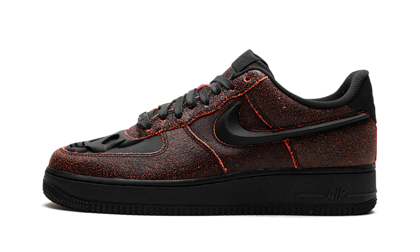 Nike Air Force 1 Low Retro QS Halloween Skull 