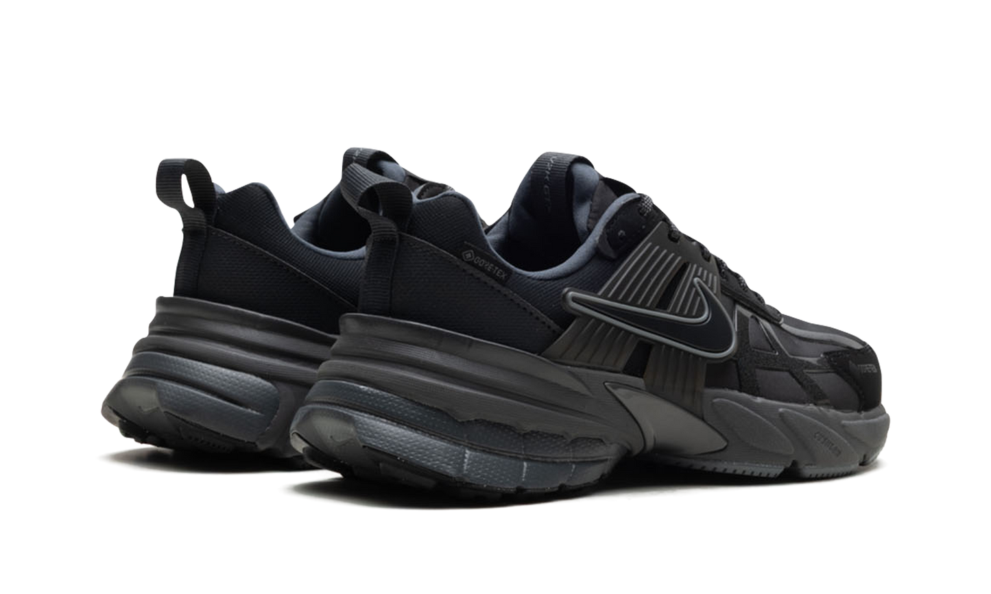 Nike V2K Run Gore-Tex Black Iron Grey (Women's)