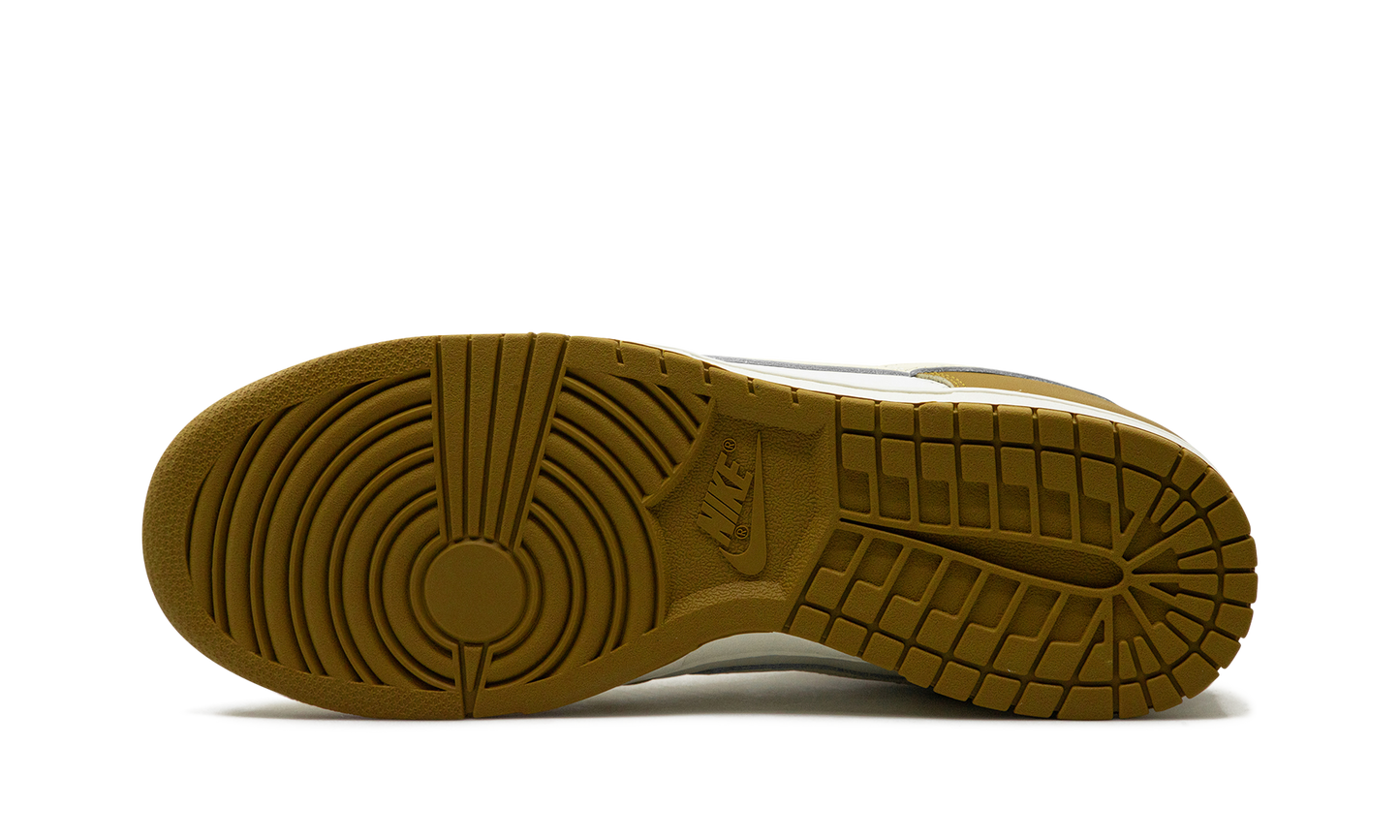 Nike Dunk Low Retro Bronzine