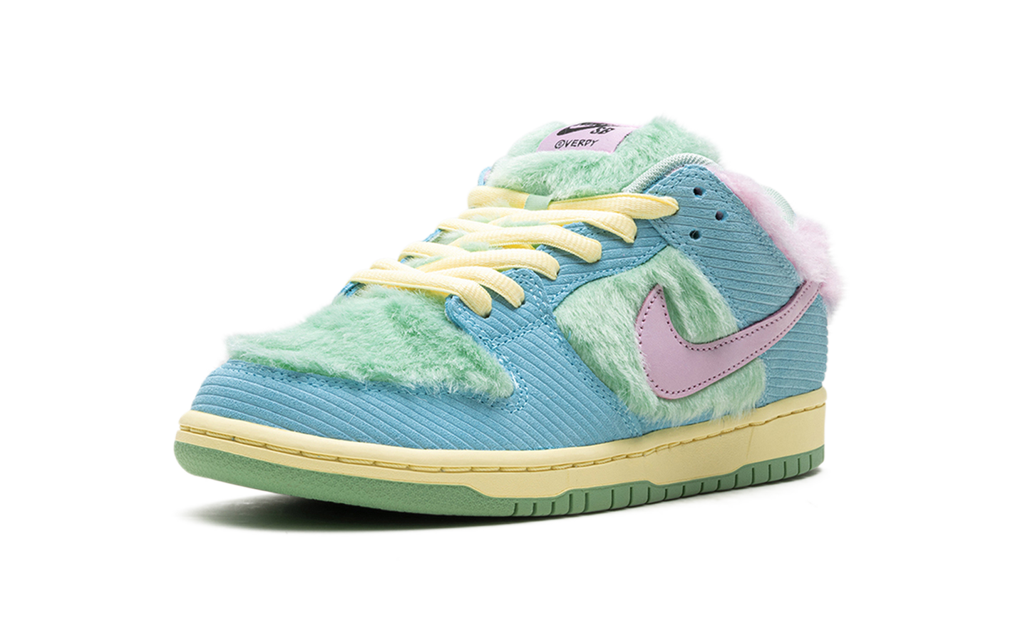 Nike SB Dunk Low Verdy Vista