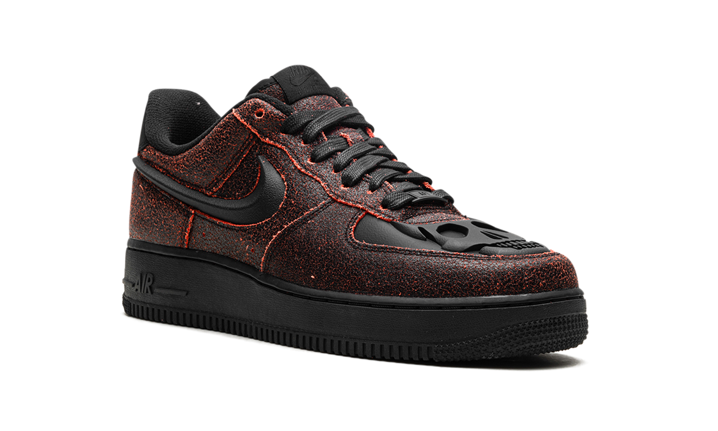 Nike Air Force 1 Low Retro QS Halloween Skull