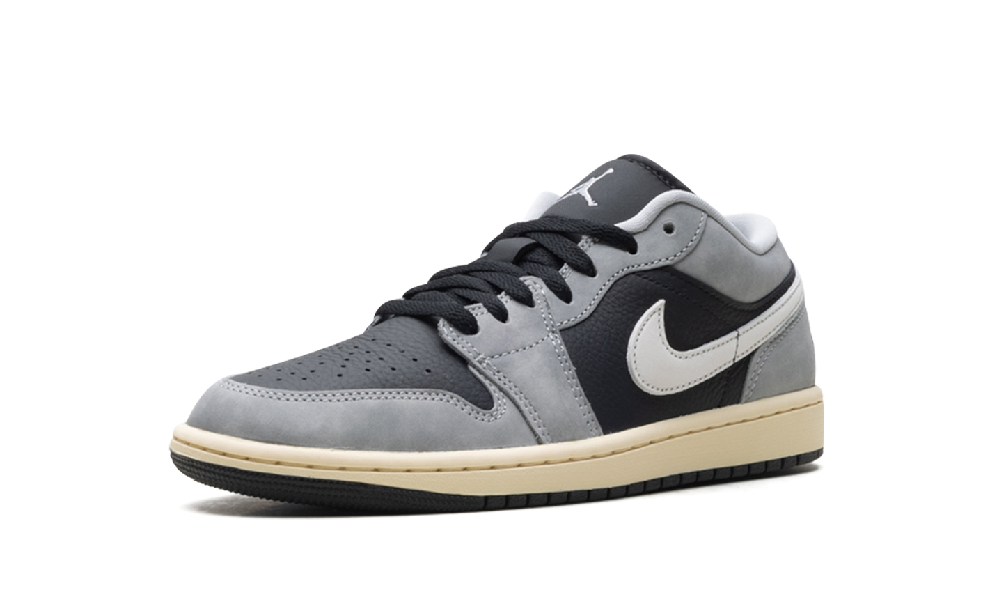 Jordan 1 Low Light Smoke Grey Off Noir