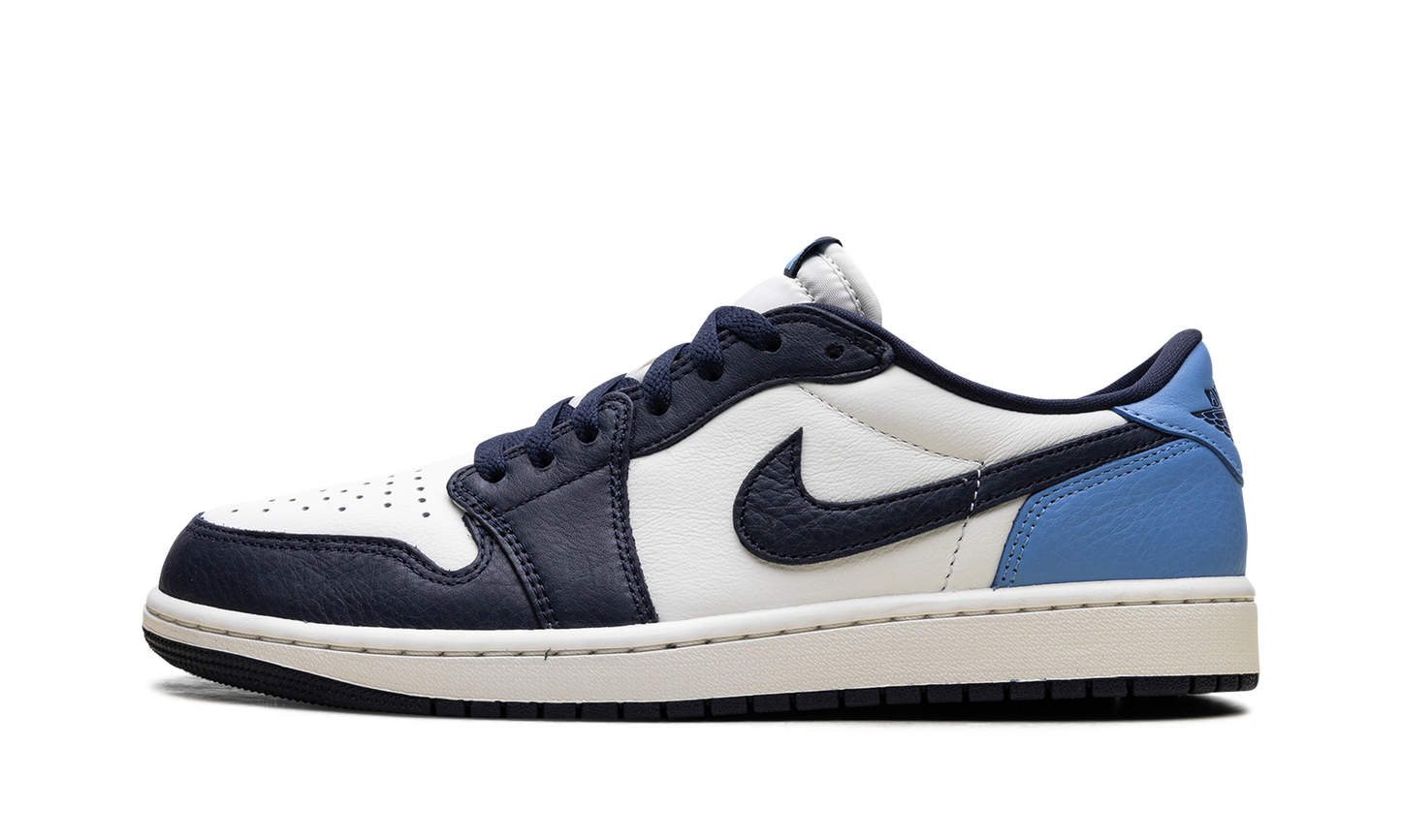 Jordan 1 Low OG Obsidian UNC